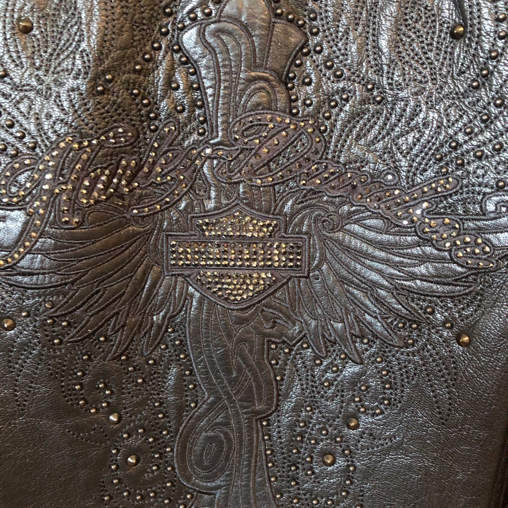 Harley Davidson leather jacket.